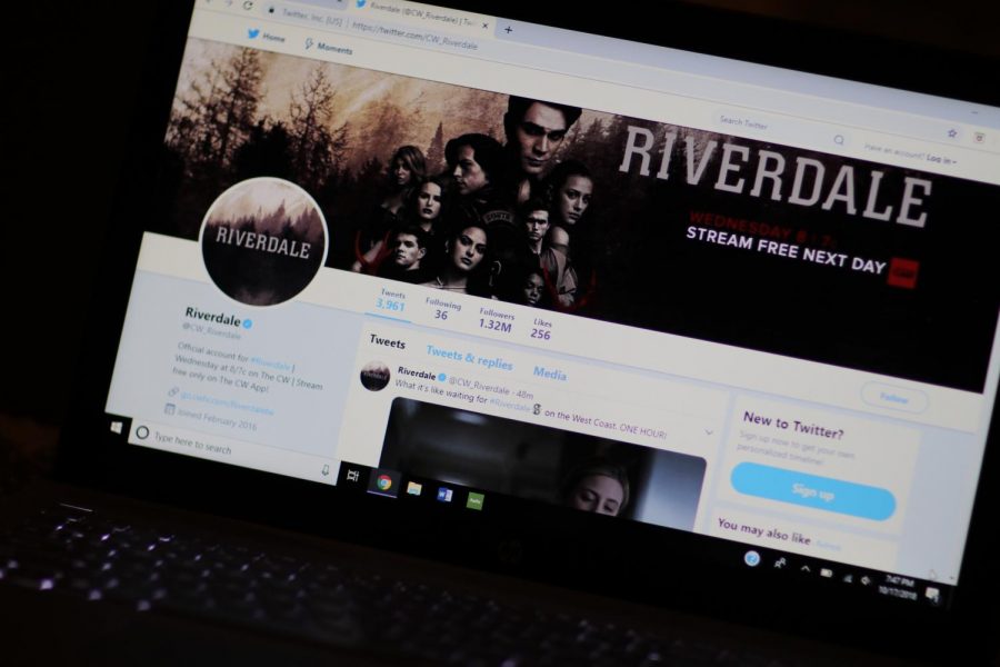 Over one million people follow the official Riverdale twitter account.