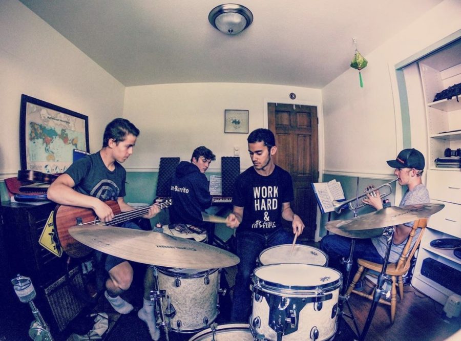 Jazz+Salad+practicing+together.